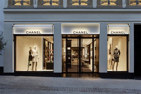 chanel paris online website|biggest Chanel store in Paris.